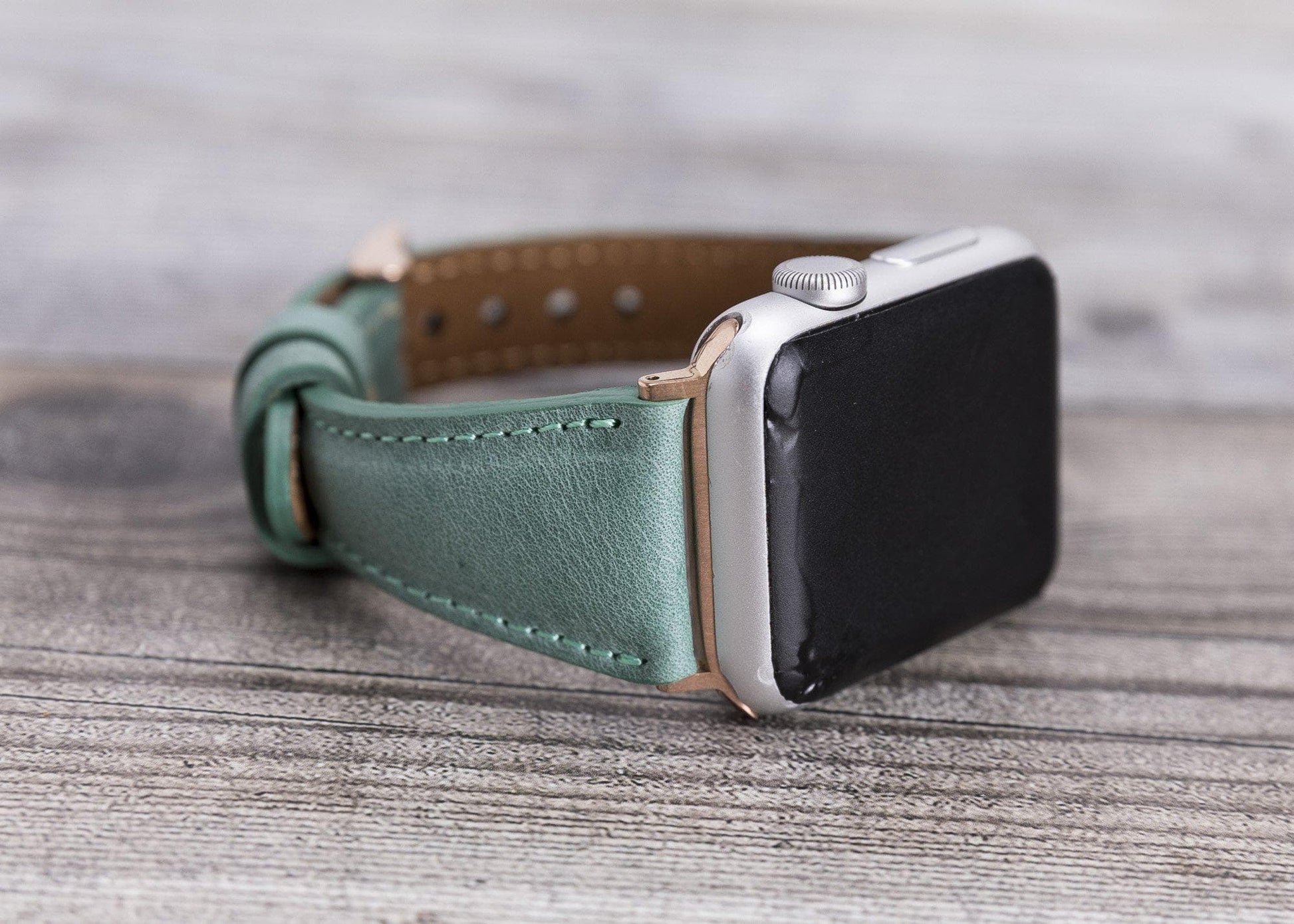 Leather Apple Watch Band & Fitbit Versa 4 3 2 Versa Lite Charge 4 5 Sense 1  2 Women Thin Apple Watch Series 9 8 7 6 5 4 3 2 1 Ultra 1 2 Gift -   Denmark