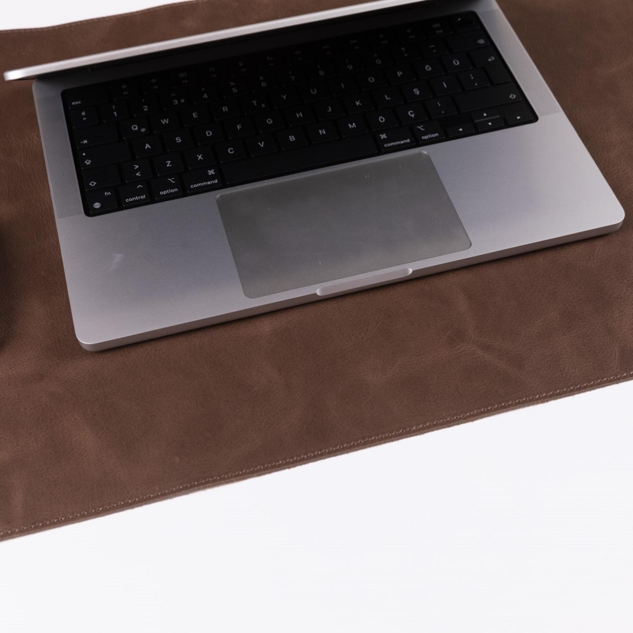 Customizable Full Grain Leather Desk Mat Bouletta LTD