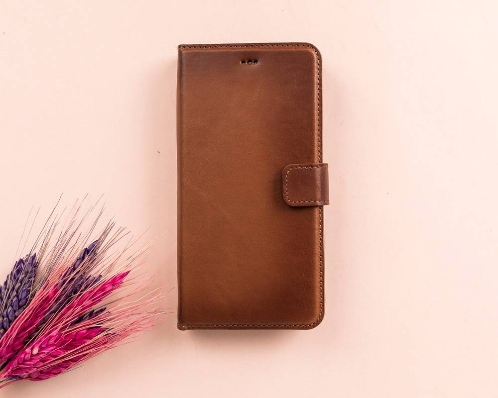 Inside the iPhone Leather Wallet (second generation) – Six Colors